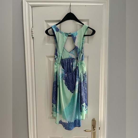 Turquoise and Blue Sleeveless Mini Dress - Picture 2 of 2